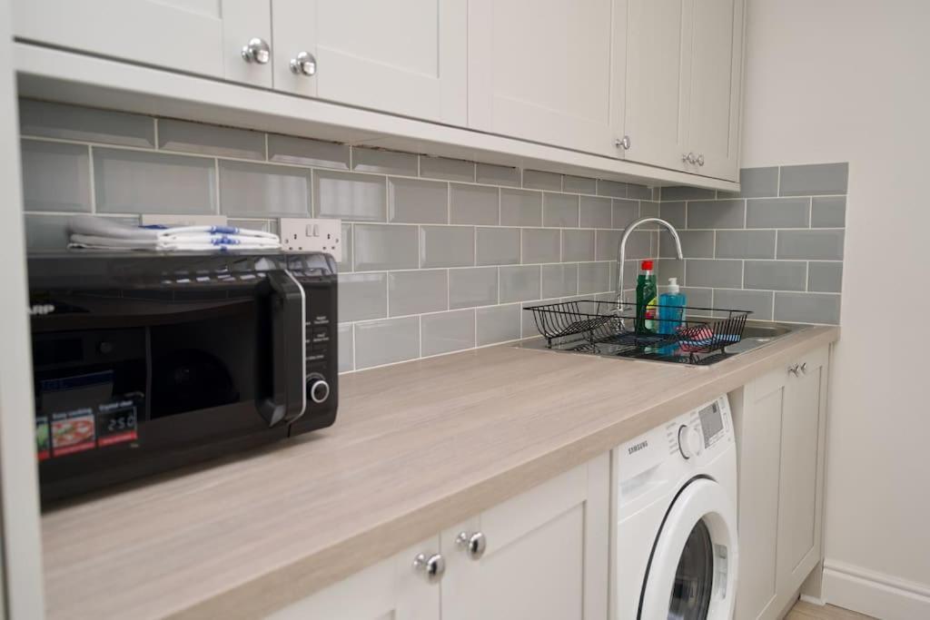 Hall Lane House - 4bed Gem Near Hospital With Free Driveway Parking Coventry