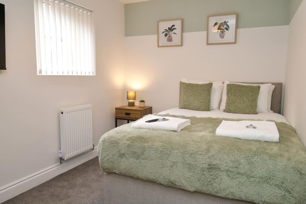 Holiday home Hall Lane House - 4bed Gem Near Hospital With Free Driveway Parking Coventry